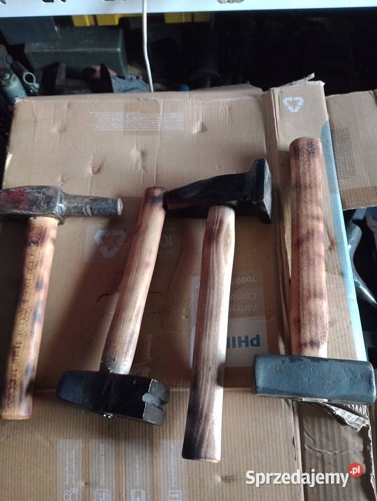 Młotki kowalskie kleszcze kowalskie Młotki Bobrek sprzedam