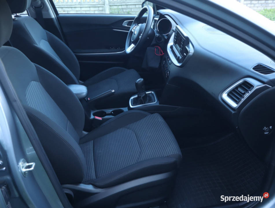 Kia Ceed 10 TGDI ESP łódzkie