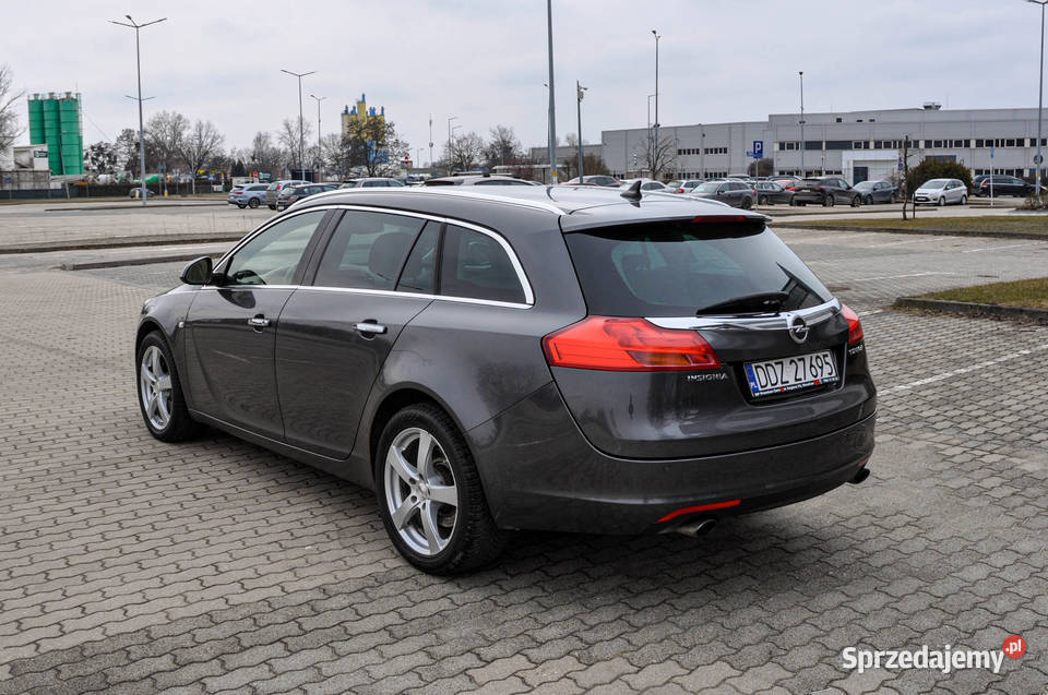 Opel Insignia 20T 250 4x4 Salon Skóry