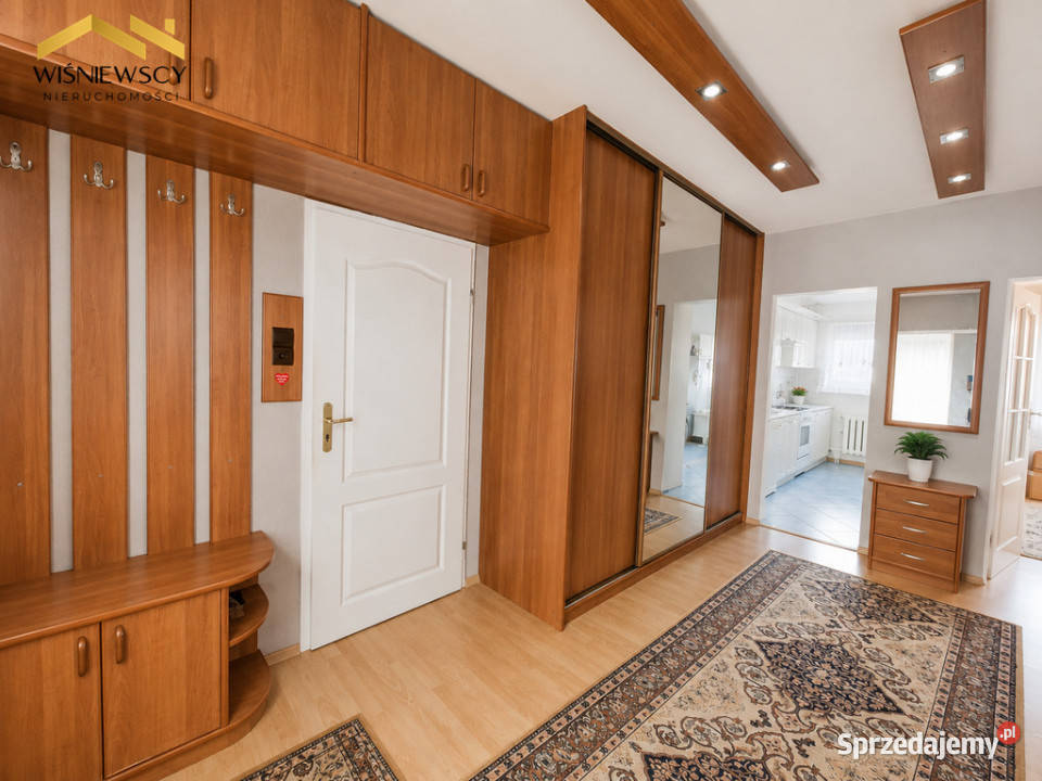 Mieszkanie 3 pokoje piwnica balkon 635mkw Elbląg