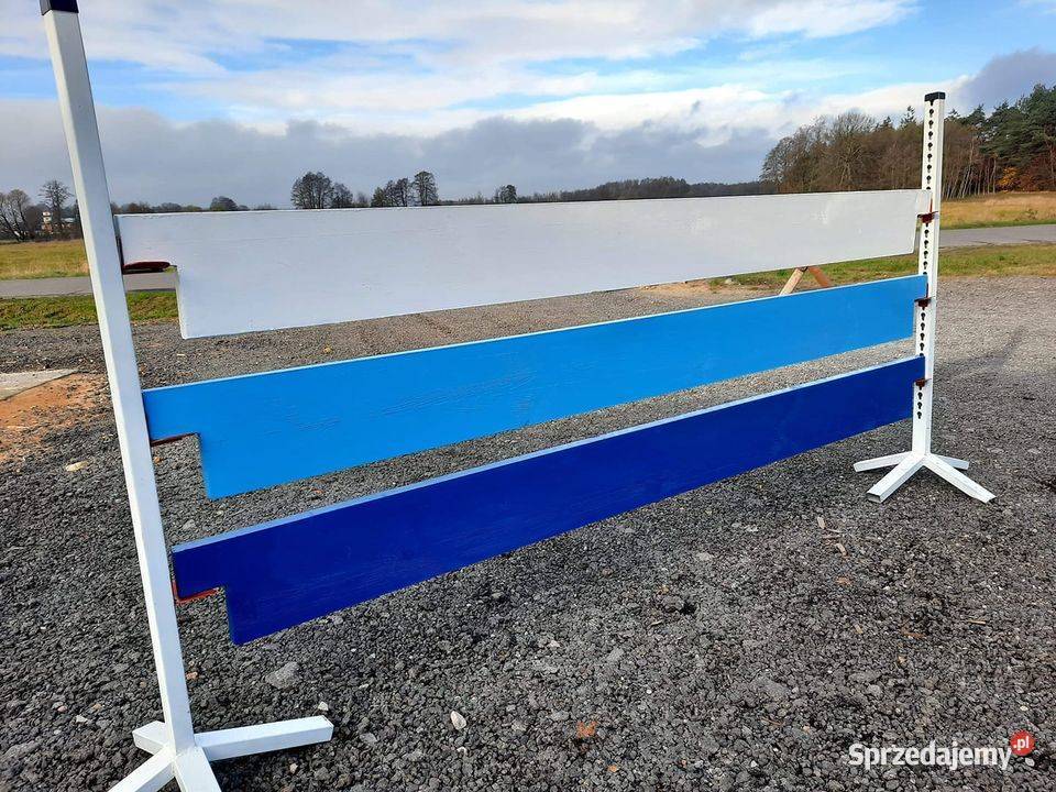 Przeszkody jeździeckie parkur stojaki łódzkie Parzniewice