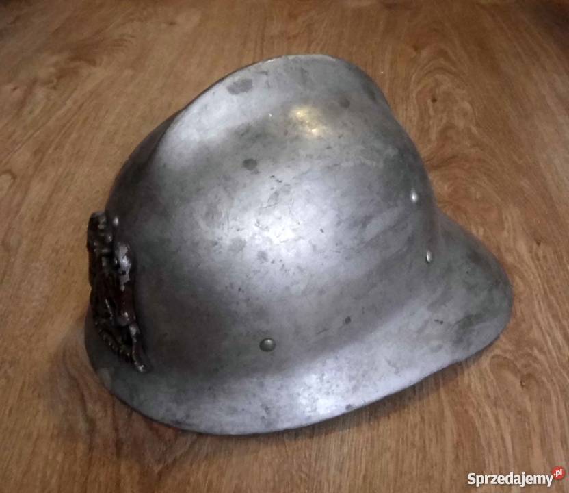 Stary hełm strażacki z emblematem PIĘKNY Pozostałe