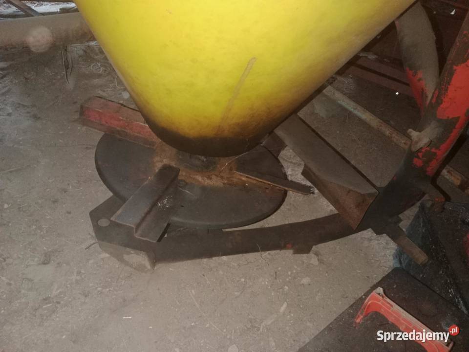 Rozsiewacz lejek 350 l Rozsiewacze nawozów