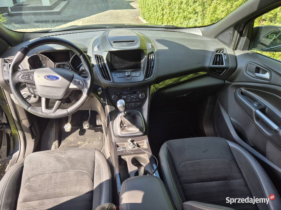 Ford Kuga ST Line salon bezwypadkowy hak Rok produkcji 2017 Kuga sprzedam