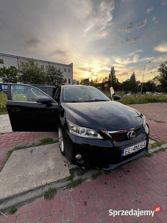 Sprzedaż Lexusa CT200h z 2011 roku w stanie łódzkie Łódź
