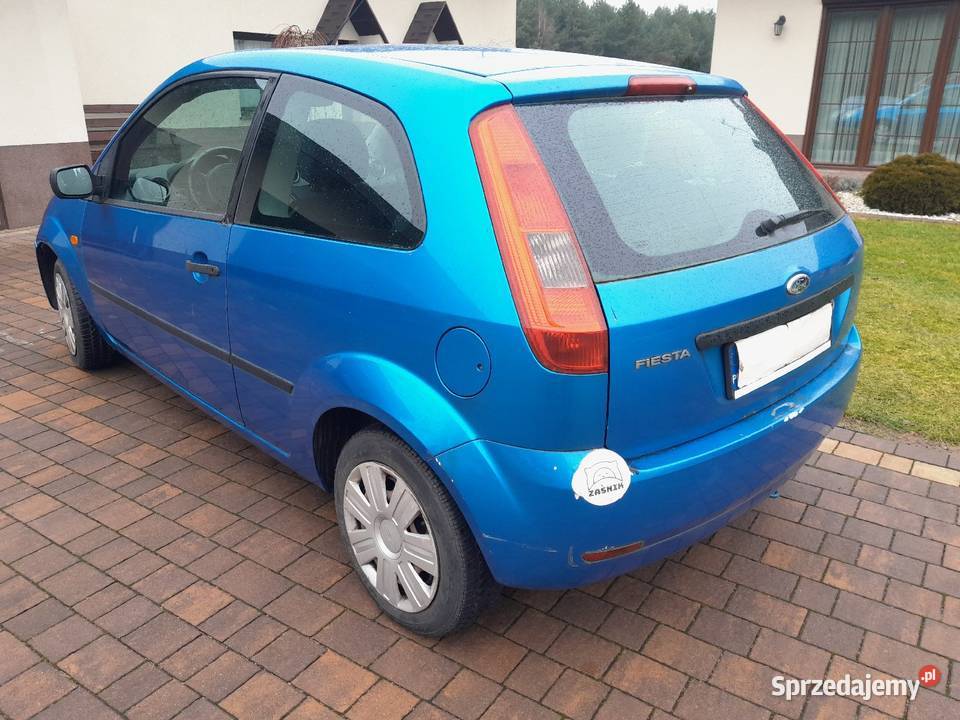 Ford Fiesta 13 Benzyna Mały przebieg Klima Hutki