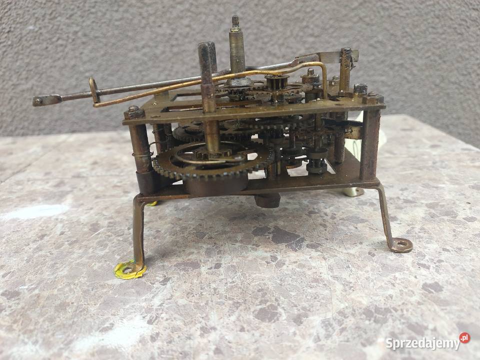 660 Mechanizm starego zegara ściennego Junghans Tczew