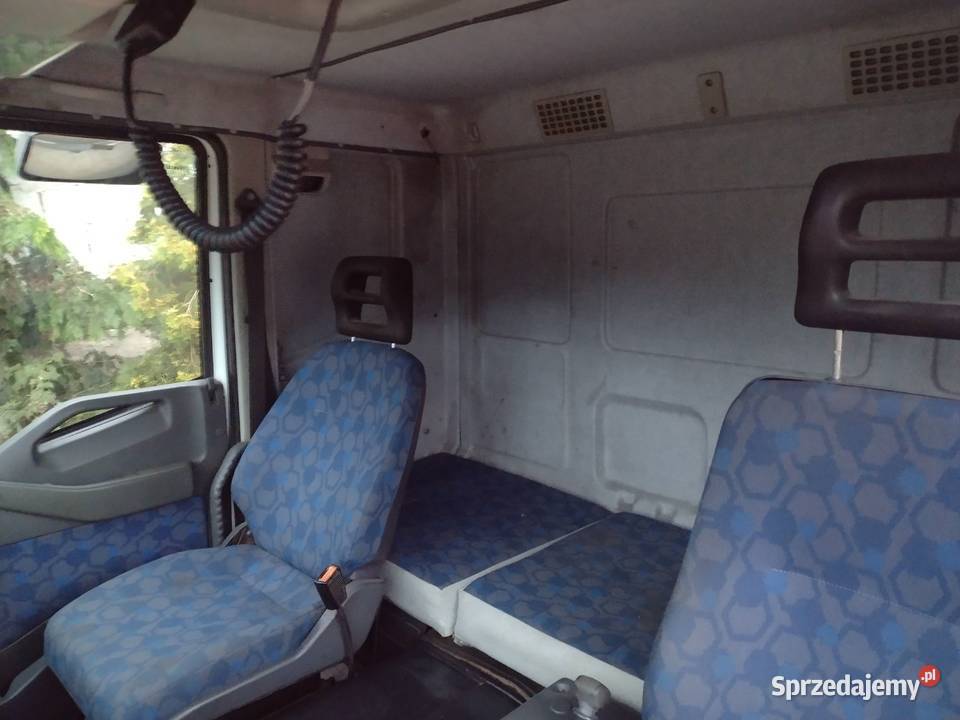 Iveco Eurocargo 180e30 HakowiecSpecjalny Rok produkcji 2006 Olkusz