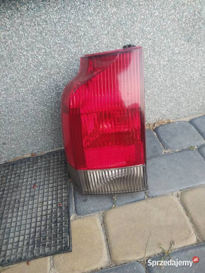 Tylna lewa lampa Volvo V70 lewe Krzemień Drugi