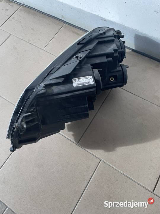 Lampy przednie Volkswagen Passat B7 Lampy przednie Paszowice