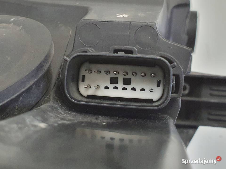 LAMPA LEWA Ford Fiesta Mk6 Mk7 Lift 1217 osobowe