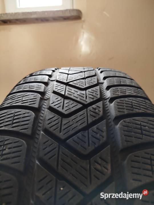 Opony zimowe Pirelli Scorpion 2355519 55