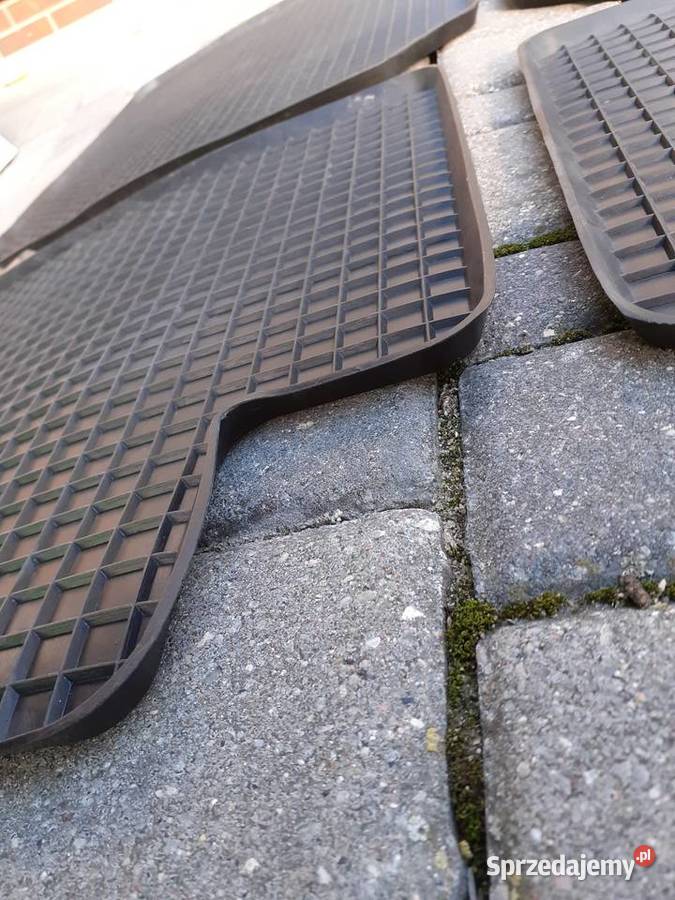 Dywaniki samochodowe gumowe cztery sztuki Gniezno