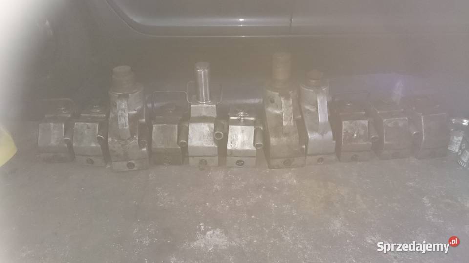 Sprzedam podnosniki hydrauliczne ŻUK STAR JELCZ Wyposażenie wnętrza Libiąż