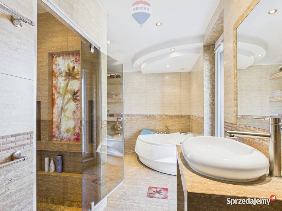 Duży Dom wolnostojący w Chwaszczynie Sprzedaż