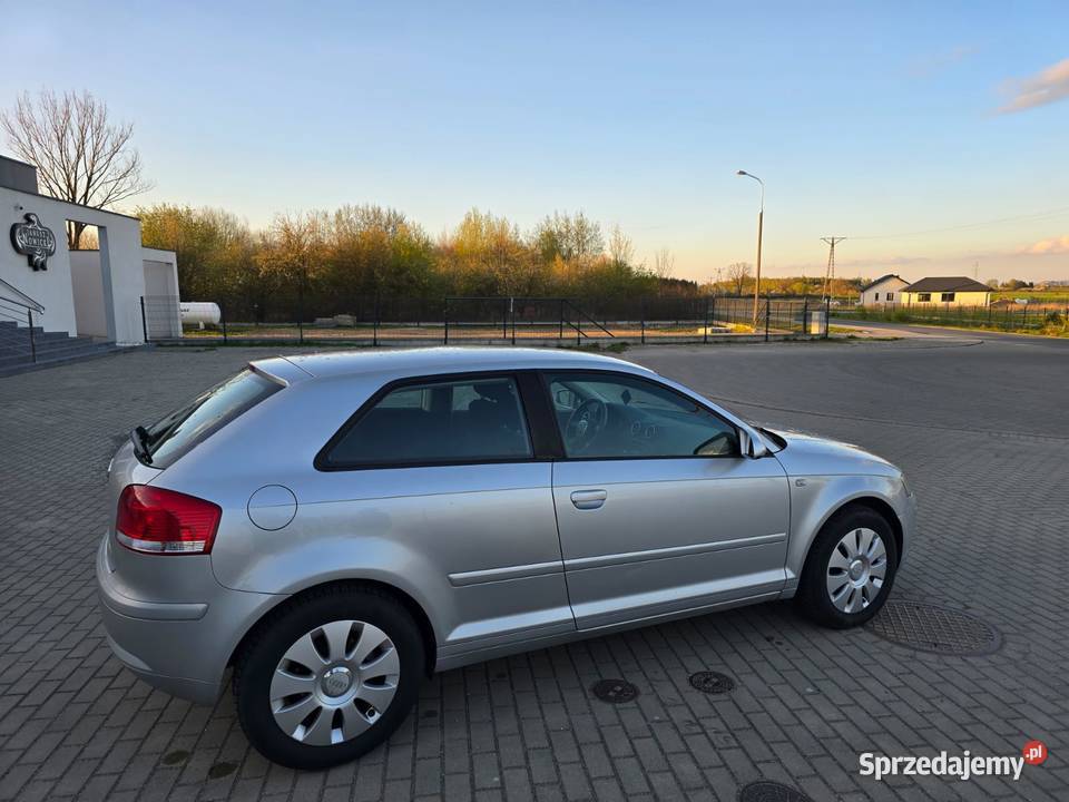 Audi a3 16 benzyna zadbane z 2006 roku łódzkie Kutno