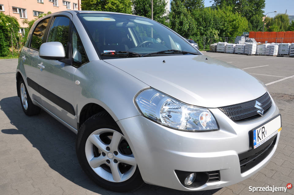 SUZUKI SX4 2WD 16 107 benzyna 1 wł salon kupiony w polskim salonie małopolskie Kraków