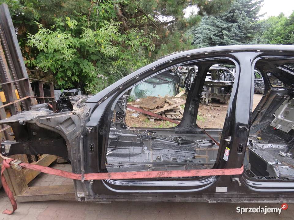 PRÓG SŁUPEK LEWY BOK LONG LZ9Y AUDI A8 D4 sprzedam