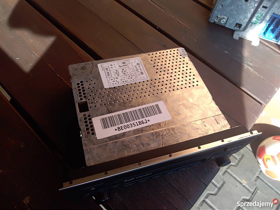 Radio CD Audi Concert 100 sprawne Audi a4 b6b7 Szczerców