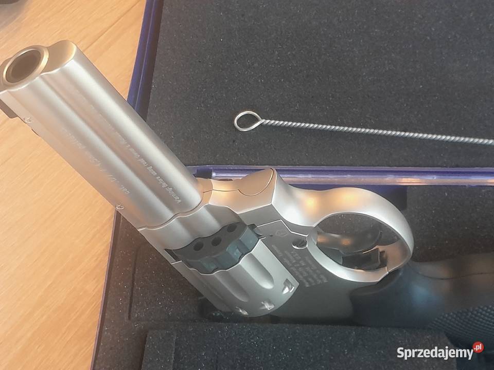 Rewolwer co2 SW 6864 kal 45 Umarex Sporty strzeleckie i myślistwo podlaskie sprzedam