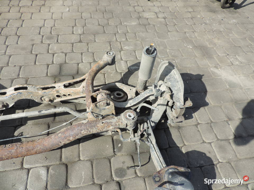 VW PASSAT B6 KOMBI 05 20 TDI BELKA ZAWIESZENIA osobowe Nowy Sącz