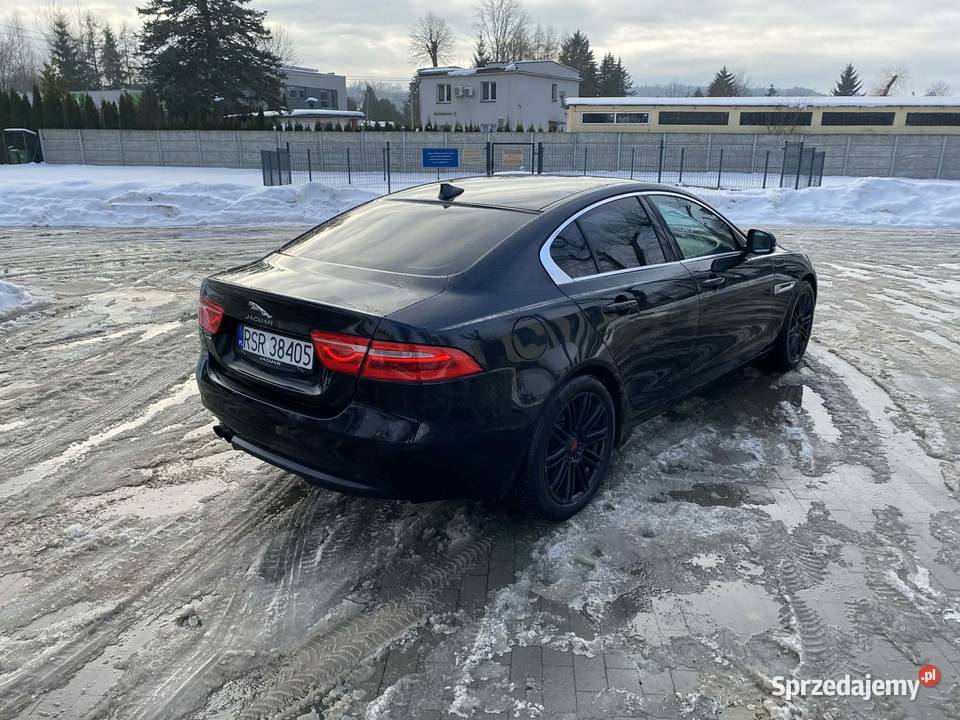 Jaguar XE 20D 180 nieuszkodzony XE Samochody osobowe Lutcza
