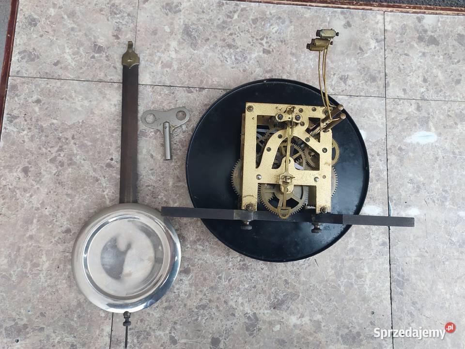 Stary zegar ścienny przedwojenny sprawny film Tczew