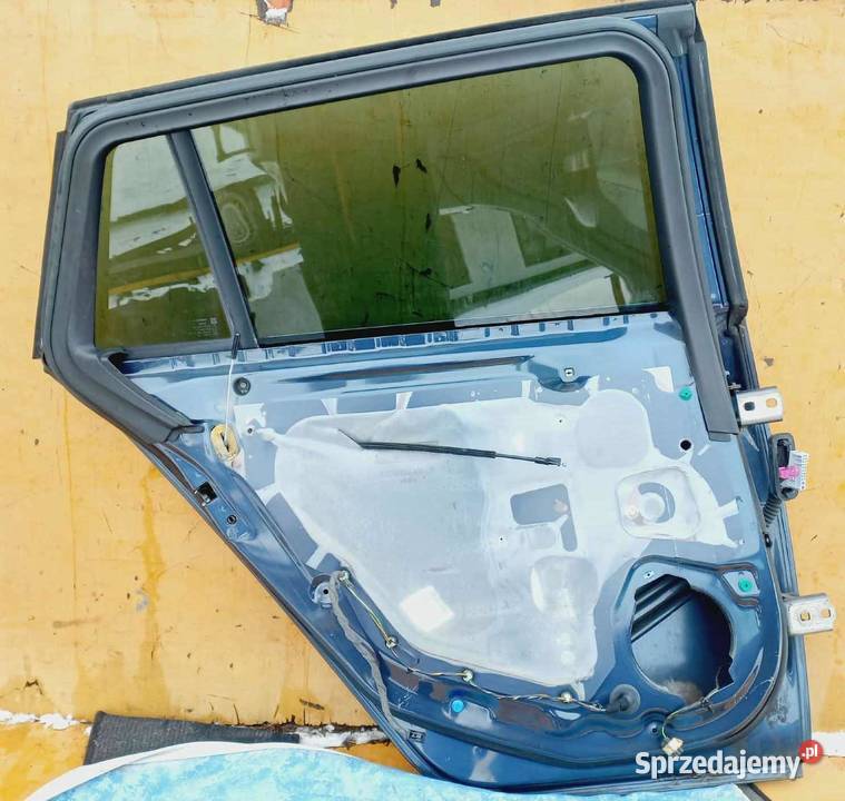 OPEL INSIGNIA A KOMBI DRZWI LEWY TYŁ DO Radom sprzedam