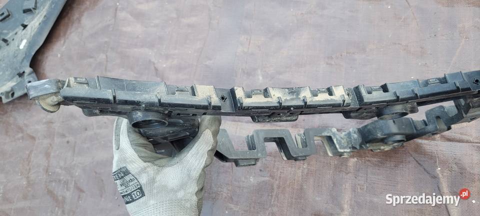 ŚLIZG ZDERZAKA PRAWY TYŁ VW GOLF VII KOMBI Ruda Śląska sprzedam