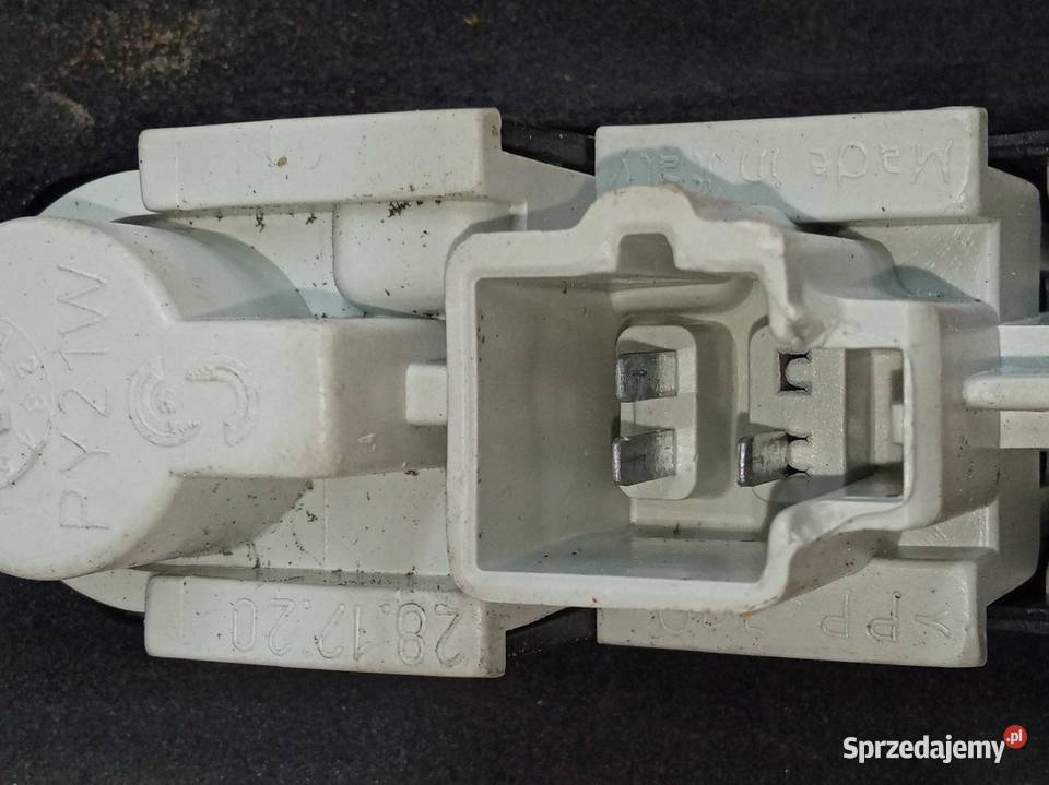 LAMPA TYŁ PRAWA KOMBI Volvo V50 I 20042012