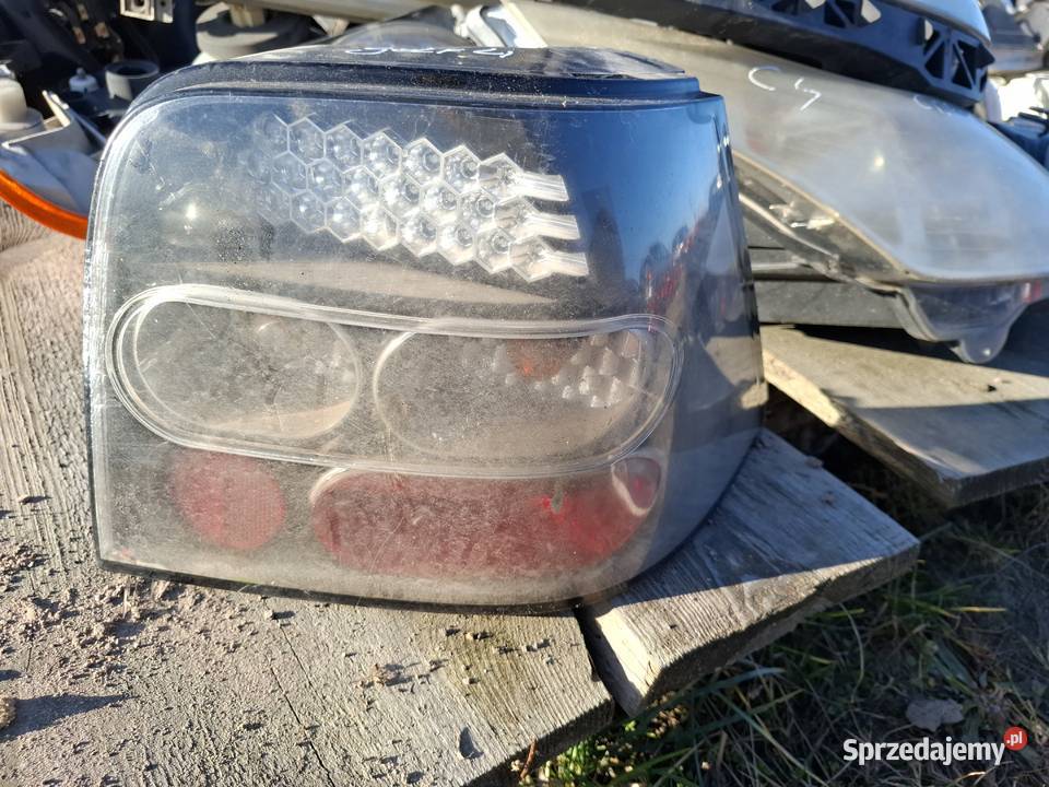 Lampa Lewa Tył Volkswagen Golf IV