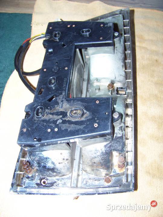 Polonez 1500 lampa tylna pierwsza seria mazowieckie Radzymin