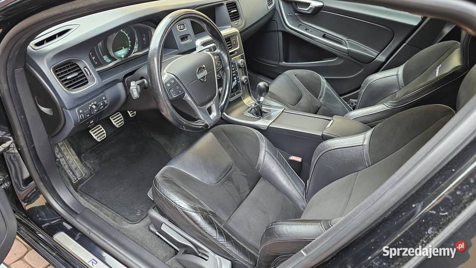 Volvo S60 16T T3 150 RDesign SUMMUM Hak Lifcie S60 Zarszyn
