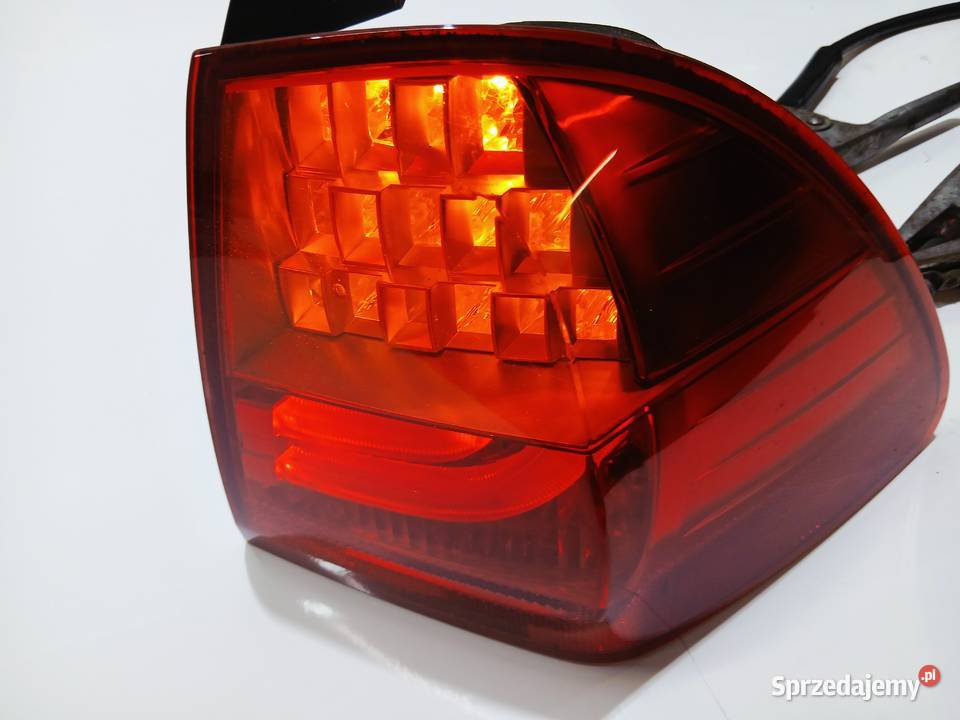 LAMPA PRAWA TYLNA TYŁ BMW E91 LIFT OE 4871738