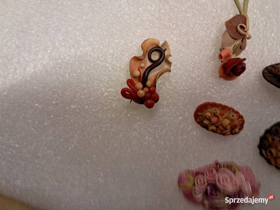 broszki z prlu stan dł 4 i 3 świętokrzyskie Sandomierz sprzedam