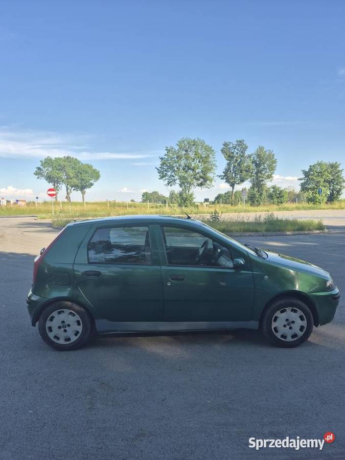 Fiat Punto 12 60 Do lasu na ryby na dojazdy do Brzeg