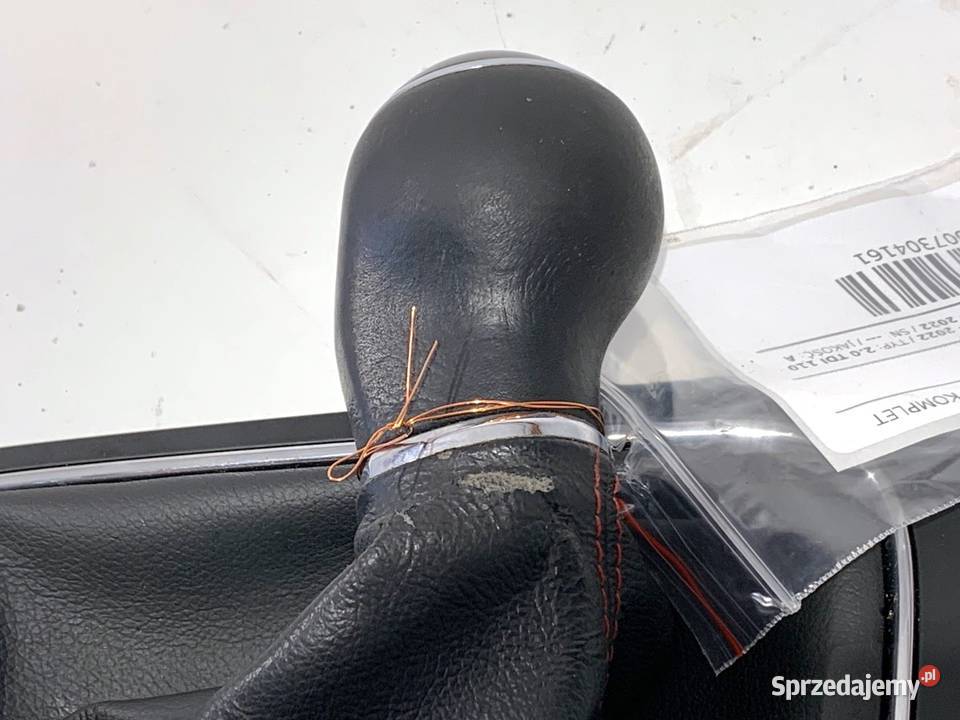 FOTELE KANAPA GAŁKA ZMIANY BIEGÓW KOMPLET SEAT osobowe sprzedam