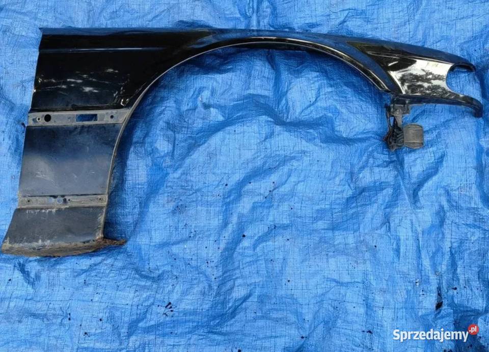 Błotnik prawy przód BMW e38