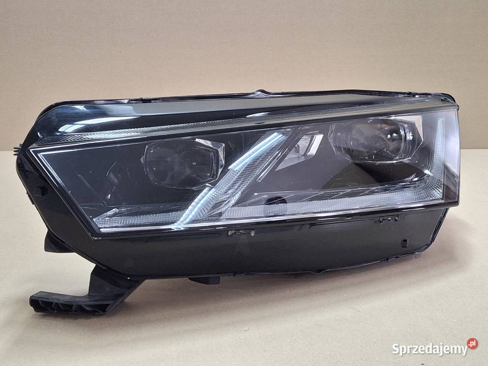 SKODA OCTAVIA IV 4 REFLEKTOR LEWY FULL LED LAMPA