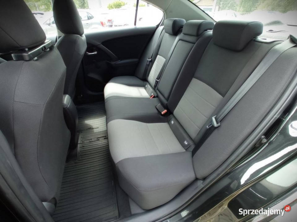 Toyota Avensis 2017r Salon Polska NISKI PRZEBIEG 1598cm3 małopolskie Kraków