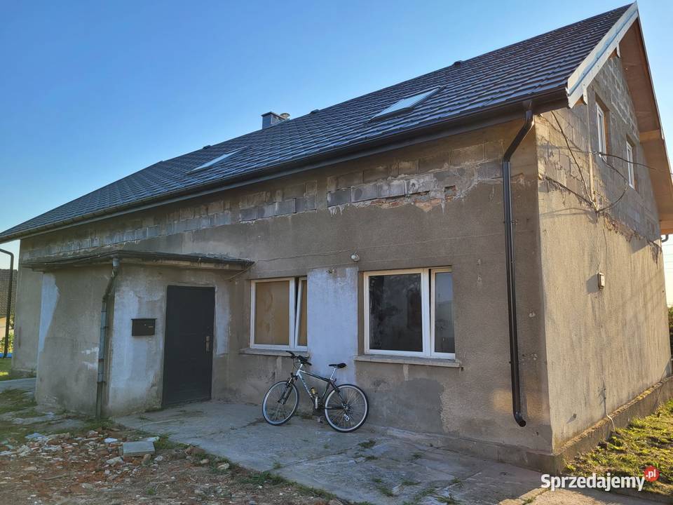 Dom wolnostojacy 250 m2 w Sarnowie k Toszka Sarnów