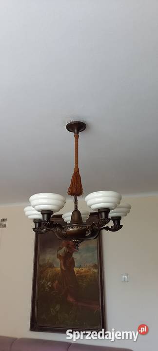 Pięcioramienny mosiężny żyrandol z kloszami Skierniewice