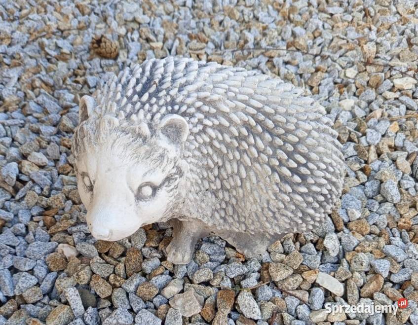FIGURKA OGRODOWA betonowa rzeźba JEŻ Z57