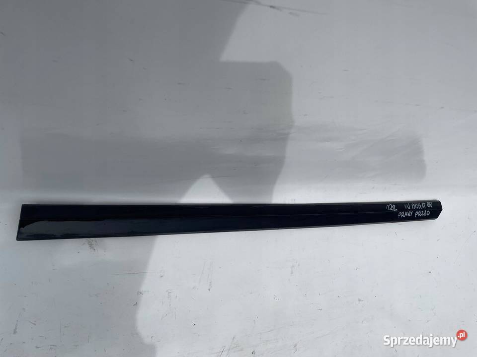 LISTWA PROGOWA PRAWA PRZÓD VW PASSAT B8