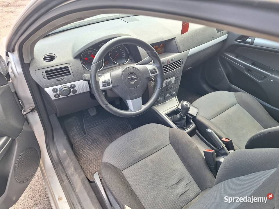 Opel Astra H GTC 14 benzyna 90 Z14XEP 2/3 sprzedam