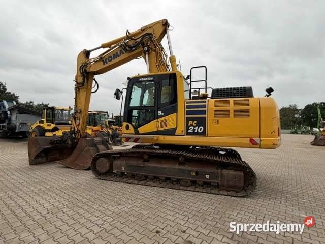 Koparka gąsienicowa Komatsu PC 210 tez Leasing Warszawa