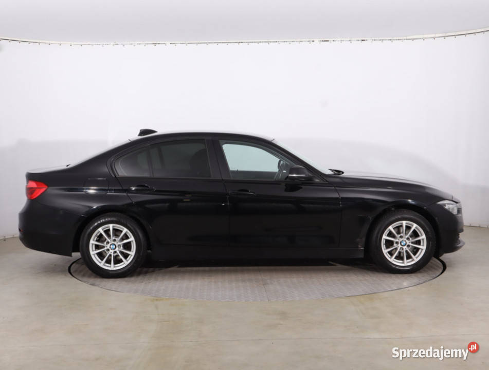 BMW 3 318 i światła LED Seria 3 Piaseczno