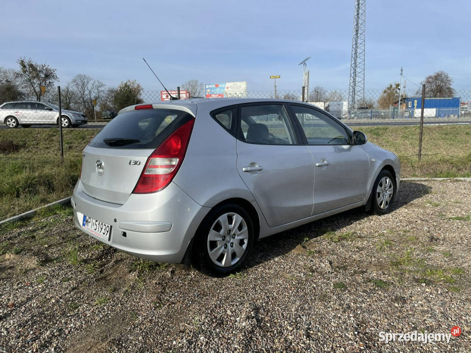 Hyundai i30 16 Benzyna 2007r TanioMożliwa benzyna Warszawa