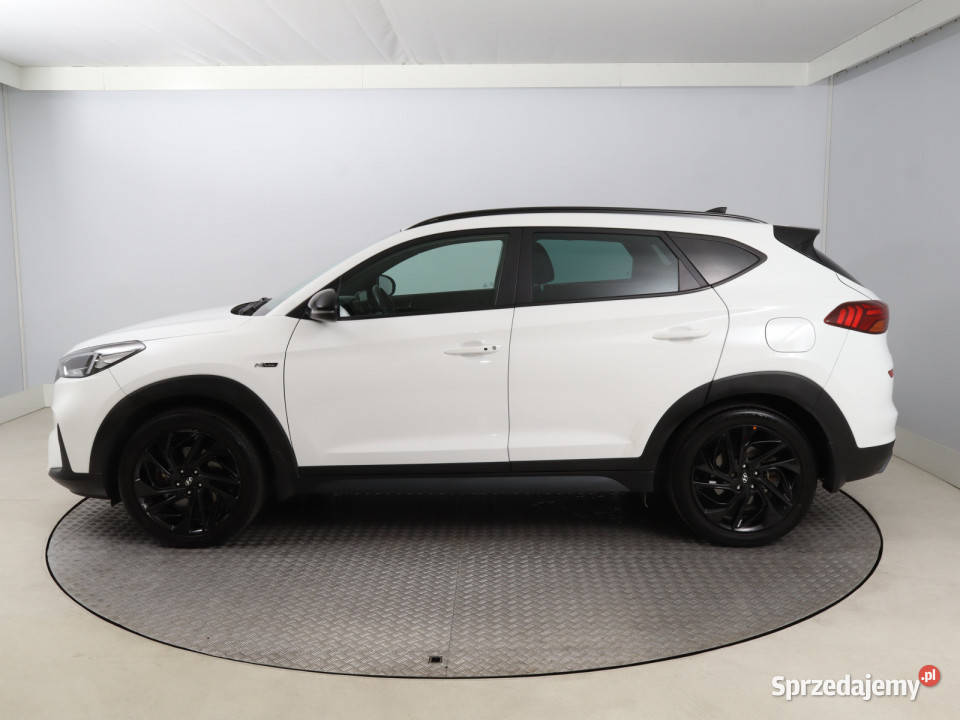 Hyundai Tucson 16 CRDi bluetooth