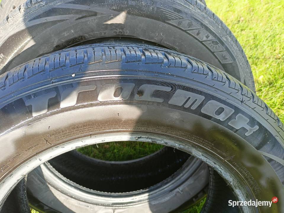 Sprzedam opony wielosezonowe firmy tracmax Samochodowe Przybradz